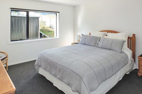 Photo of property in 17 Oxnam Place, Foxton Beach, Foxton, 4815