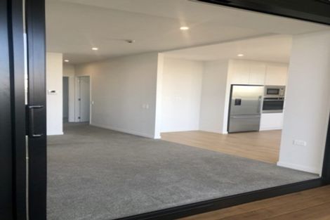 Photo of property in 105/8a Lake Pupuke Drive, Takapuna, Auckland, 0622