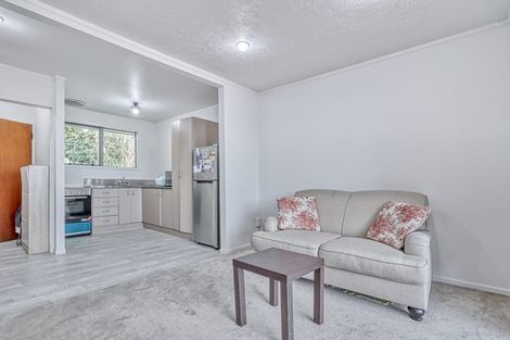 Photo of property in 5/2b Queensway, Three Kings, Auckland, 1024