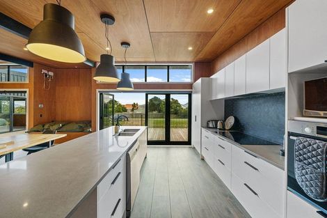 Photo of property in 42 Kapiti Lane, Otaki Beach, Otaki, 5512