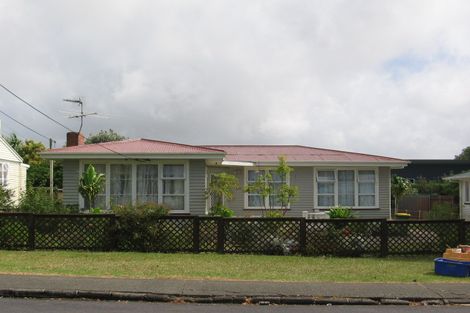 Photo of property in 20 Vanguard Road, Kelston, Auckland, 0602
