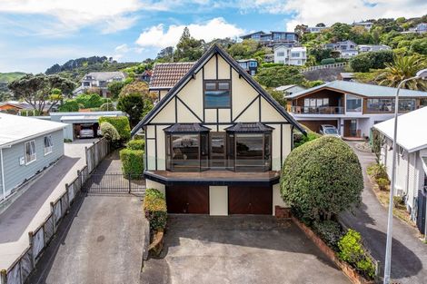 Photo of property in 45 Moana Road, Plimmerton, Porirua, 5026