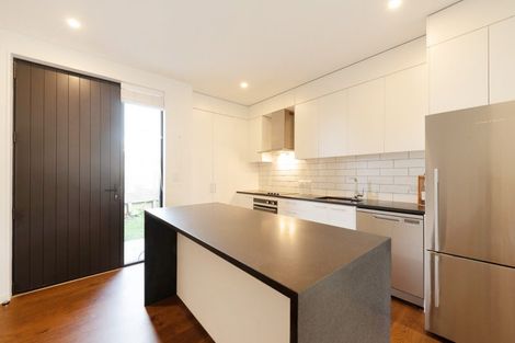 Photo of property in 5/20 Trent Street, Island Bay, Wellington, 6023