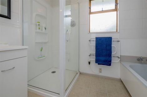 Photo of property in 10 Dee Street, Levin, 5510