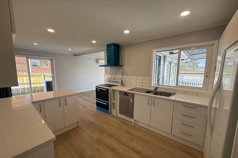 Photo of property in 1/324 Swanson Road, Henderson, Auckland, 0610