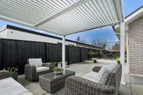 Photo of property in 19 Lewis Close, Rangiora, 7400