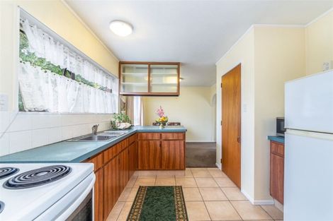 Photo of property in 2/303a Great North Road, Henderson, Auckland, 0612
