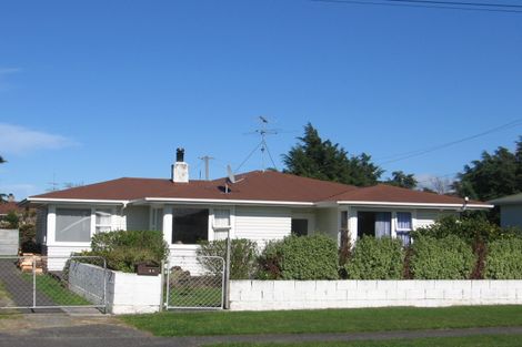 Photo of property in 36 Woodward Street East, Featherston, 5710