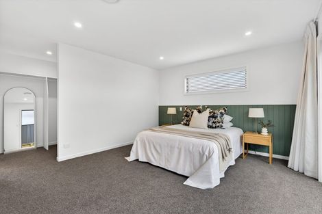 Photo of property in 7 Annie Aranui Drive, Poraiti, 4182