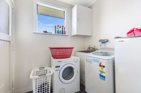 Photo of property in 452 Ohangai Road, Hawera, 4672