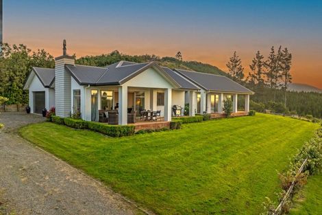 Photo of property in 12 Fleetwood Lane, Turitea, Palmerston North, 4472