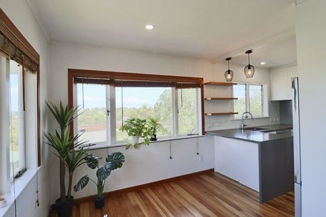 Photo of property in 182 Old Titirangi Road, Titirangi, Auckland, 0604