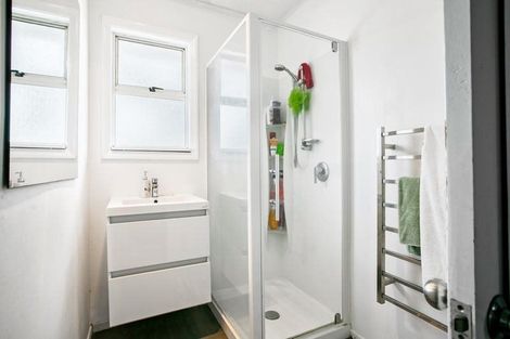 Photo of property in 12 Tamariki Avenue, Kelston, Auckland, 0602