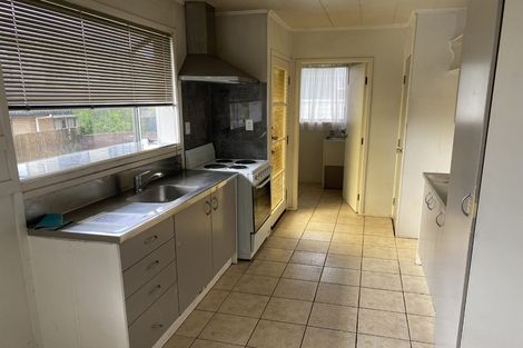 Photo of property in 2/30 Heathberry Close, Papatoetoe, Auckland, 2025