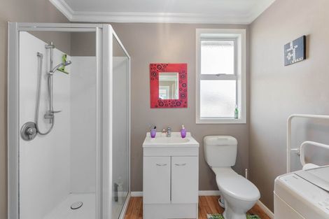 Photo of property in 66a Marine Parade, Otaki Beach, Otaki, 5512