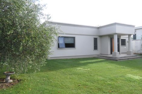 Photo of property in 12 Bell Avenue, Cromwell, 9310