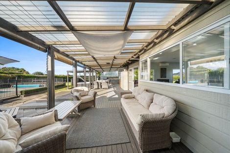 Photo of property in 968a Waiuku Road, Waiuku, 2681