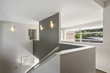 Photo of property in 6 Zion Road, Birkenhead, Auckland, 0626