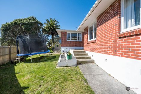 Photo of property in 85 Holborn Drive, Stokes Valley, Lower Hutt, 5019