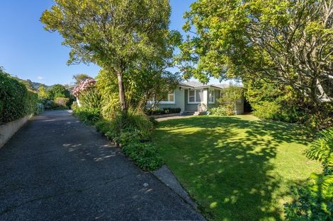 Photo of property in 5 Leybourne Avenue, Waikanae, 5036