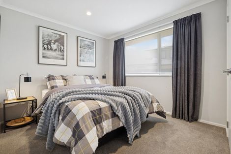 Photo of property in 70 Pohutukawa Parade, Riverhead, 0820