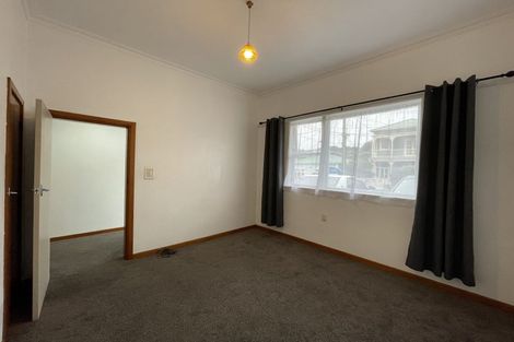 Photo of property in 6 Chatham Street, Berhampore, Wellington, 6023