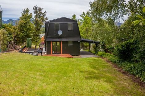 Photo of property in 8 Chalet Crescent, Hanmer Springs, 7334