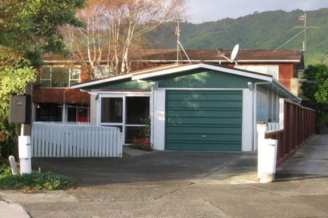 Photo of property in 17 Oriwa Street, Waikanae, 5036