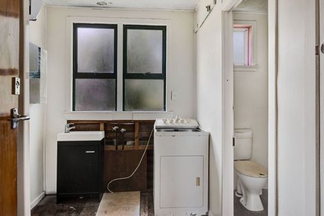 Photo of property in 33 Ngatai Street, Manaia, 4612