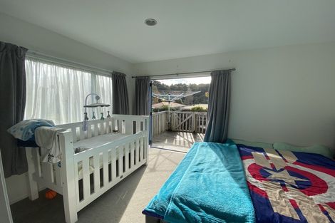 Photo of property in 1/19 Lowtherhurst Road, Massey, Auckland, 0614
