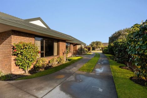 Photo of property in 25 Nyoli Street, Northcote, Christchurch, 8052