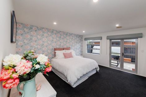 Photo of property in 25 Medallion Court, Kelvin Grove, Palmerston North, 4414