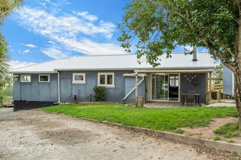 Photo of property in 5 Griffin Road, Maungaturoto, 0520