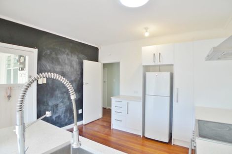 Photo of property in 2/177 Mokoia Road, Birkenhead, Auckland, 0626