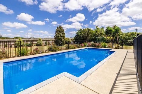 Photo of property in 45 Edkins Road, Kerikeri, 0230