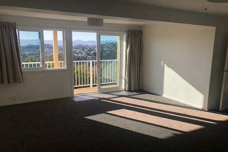 Photo of property in 48 Winston Street, Crofton Downs, Wellington, 6035