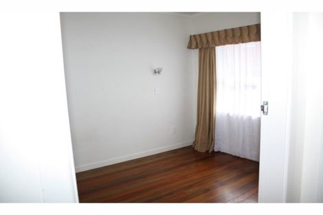 Photo of property in 33 Sherwood Road, Onerahi, Whangarei, 0110