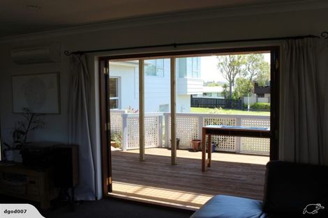 Photo of property in 11 Bay Vista Drive, Red Beach, 0932