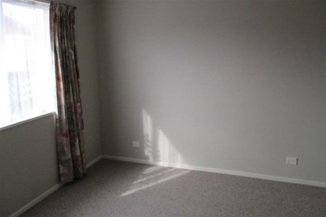 Photo of property in 3 Pyatt Place, Redwood, Christchurch, 8051