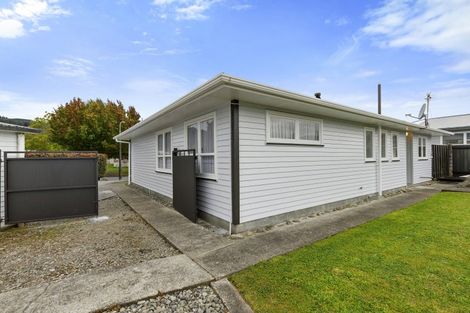 Photo of property in 15 Bonnie Glen Crescent, Ebdentown, Upper Hutt, 5018