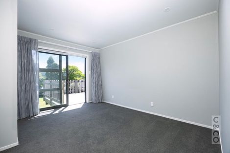 Photo of property in 19 Maude Street, Riverhead, 0820