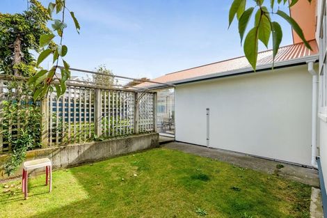 Photo of property in 19 George Street, Hawera, 4610