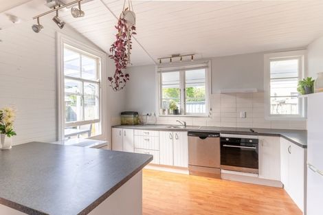 Photo of property in 52 Kirk Street, Otaki, 5512