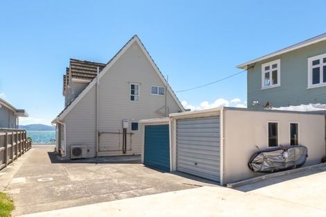 Photo of property in 35a Marine Parade, Seatoun, Wellington, 6022