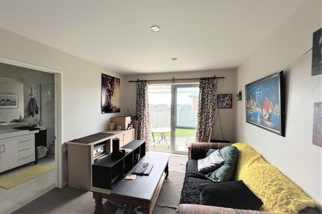 Photo of property in 27 Mantra Road, Massey, Auckland, 0614