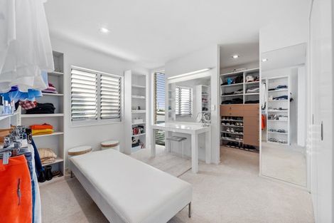 Photo of property in 10a Eastcliffe Road, Castor Bay, Auckland, 0620