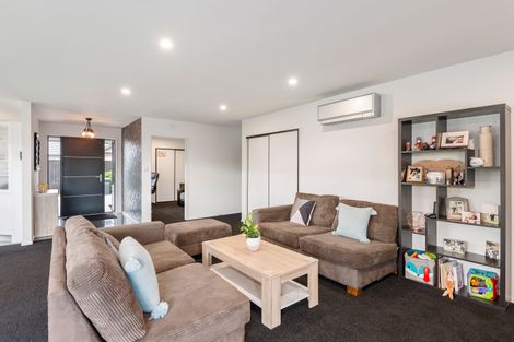 Photo of property in 15 Birchgate Lane, Halswell, Christchurch, 8025