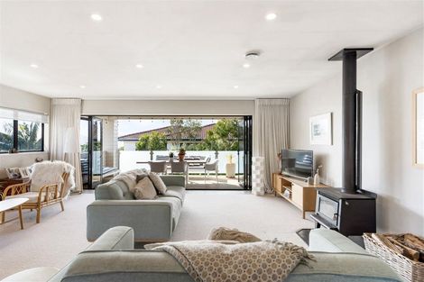 Photo of property in 243 Onemana Drive, Onemana, Whangamata, 3691