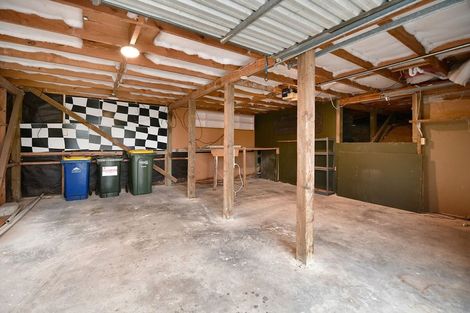 Photo of property in 1/70 Athena Drive, Totara Vale, Auckland, 0629