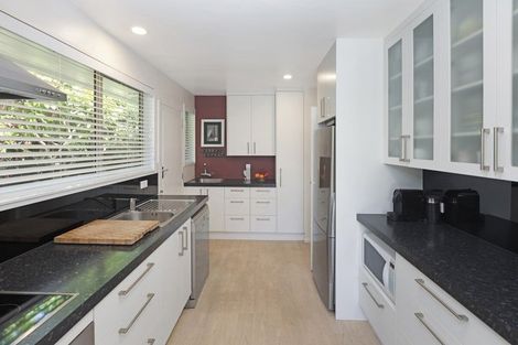 Photo of property in 2/22 Strowan Road, Strowan, Christchurch, 8052